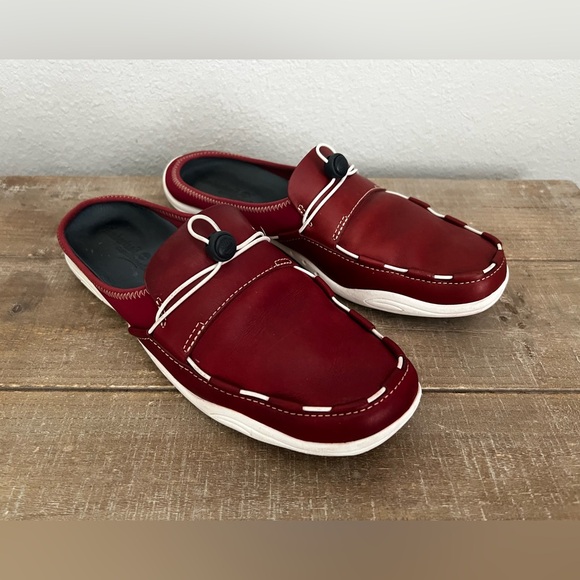Timberland Leather Comforia Dark Red Slip On Mules Flat Loafers Women’s Size 8.5 - Picture 1 of 9